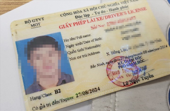 Các lỗi vi phạm bị trừ điểm trong GPLX, hết điểm là thi lại