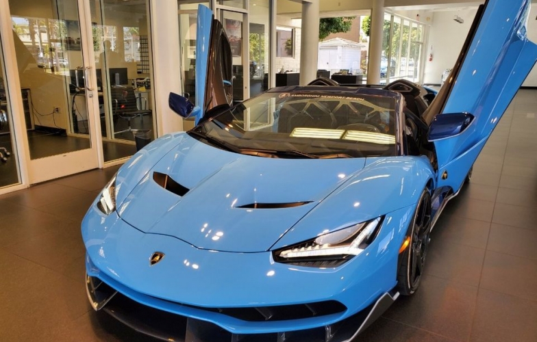 Đại gia Việt sắm Lamborghini hơn 200 tỷ VNĐ vì 'thất tình'