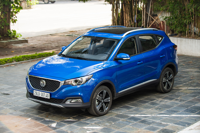 Chỉ còn vài xe, đại lý vẫn giảm giá MG ZS 50 triệu đồng
