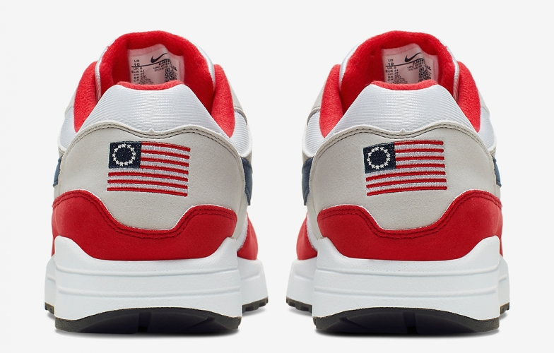 Nike bị con trai ông Trump chỉ trích vì mẫu giày kỷ niệm Quốc Khánh