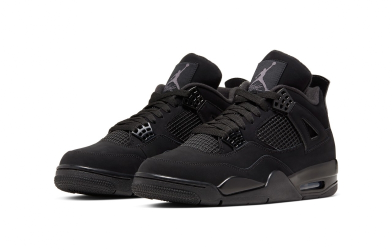 Air Jordan 4 'Black Cat' sẽ trở lại trong tháng này