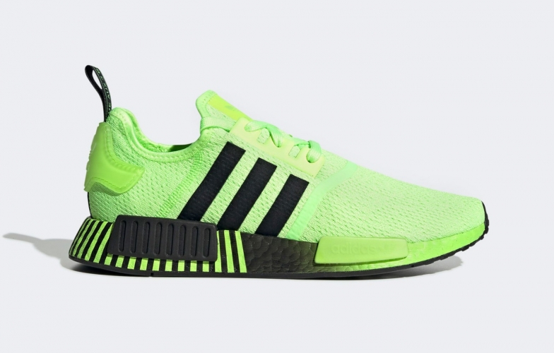Adidas tung NMD R1 đá cặp cùng UltraBoost 20 xanh chuối