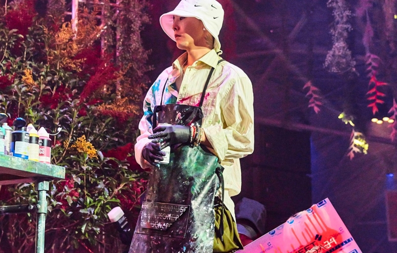 Giày hoa cúc của G-Dragon tiếp tục hé lộ phiên bản 2