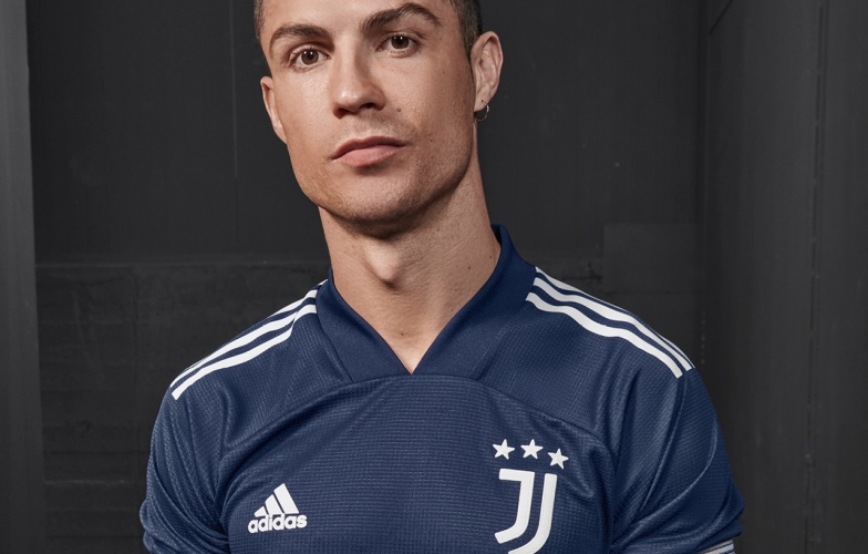 Juventus giới thiệu áo đấu sân khách 20/21 Adidas thiết kế