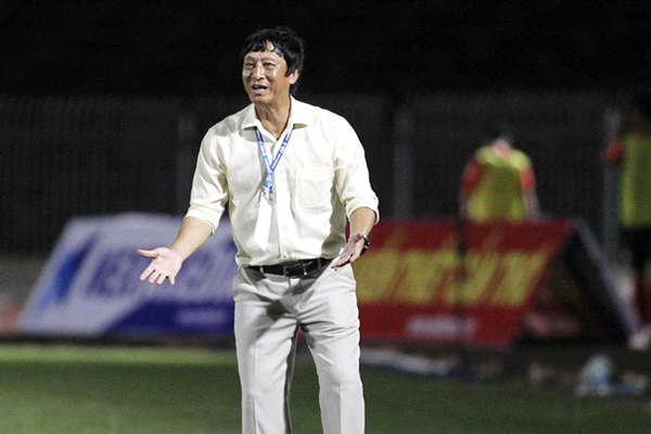 HLV Cần Thơ: 'Tôi chẳng biết 3 tỷ nào cả'