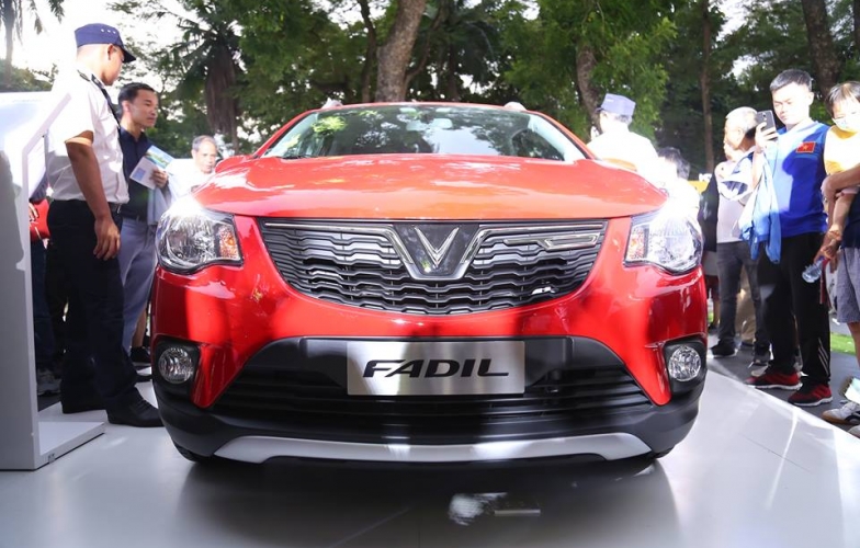 Cận cảnh chiếc xe giá rẻ VinFast Fadil tại Hà Nội