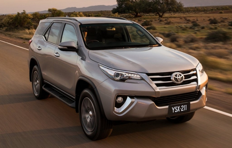 Toyota Fortuner có giá tốt nhờ hỗ trợ 'kép' về thuế trước bạ