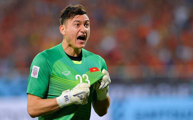 Đặng Văn Lâm phải ngồi ngoài đến hết vòng 7 J-League?