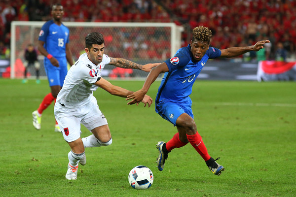Pháp vs Albania: Gà trống gáy vang