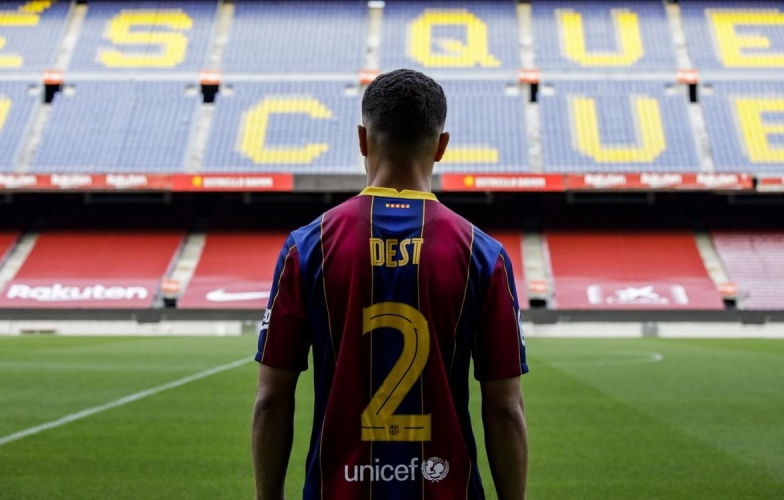 CHÍNH THỨC: Barca đón tân binh đầu tiên dưới thời Koeman