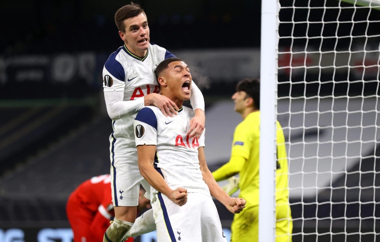 Tottenham giành trọn 3 điểm trên sân nhà