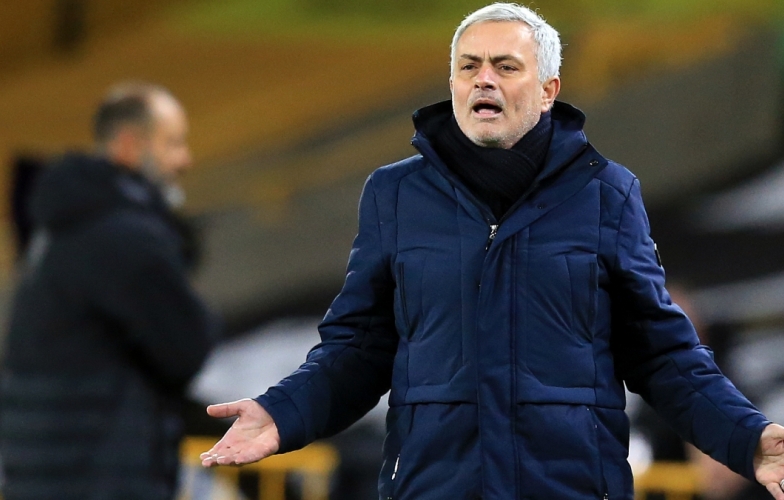 Tottenham ra điều kiện cho Mourinho, chọn sẵn người thay thế
