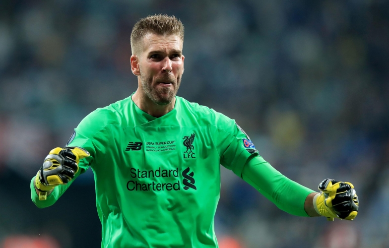 Cả đội Liverpool bị xoạc, một mình Adrian chấn thương