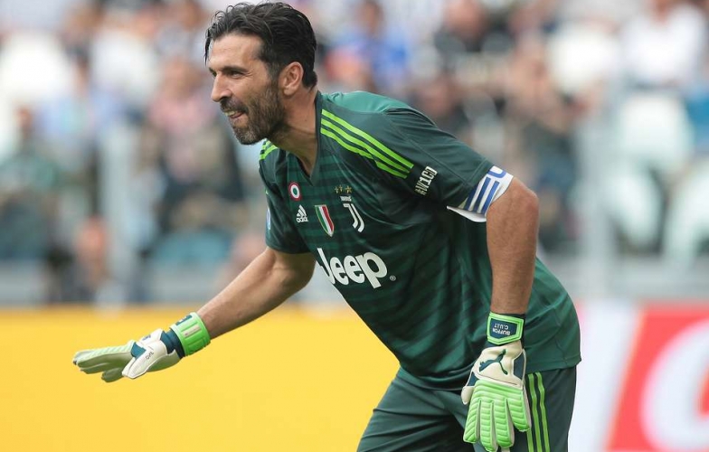 Buffon phá kỷ lục nước Ý, vượt mặt huyền thoại AC Milan