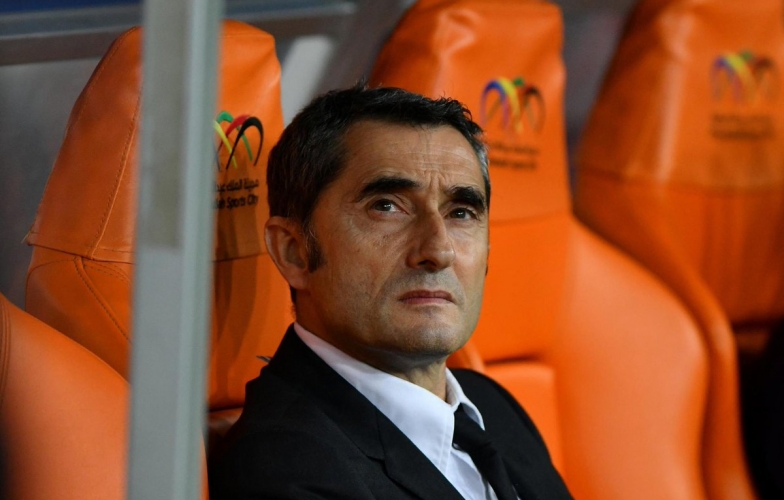 Barca lên tiếng về tương lai HLV Valverde sau thất bại ở Siêu cup TBN