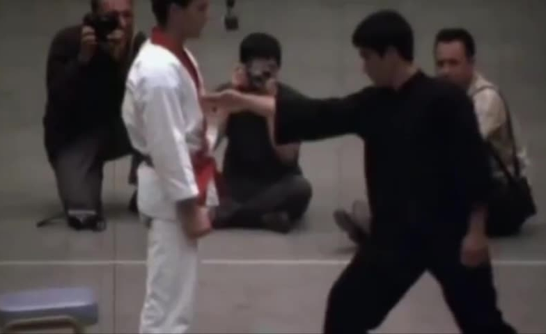 VIDEO: Cận cảnh 'nhất thốn quyền' của Lý Tiểu Long khiến giới khoa học điên đầu