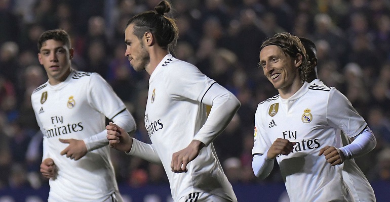 Cựu sao MU bất bình thay cho Real Madrid
