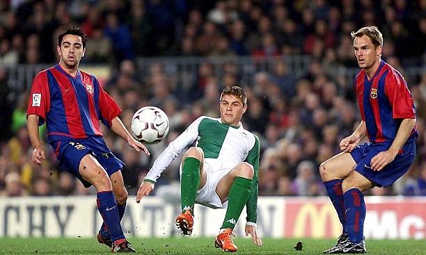 CHÍNH THỨC: Cựu sao Barca tiếp quản ghế cũ của Koeman
