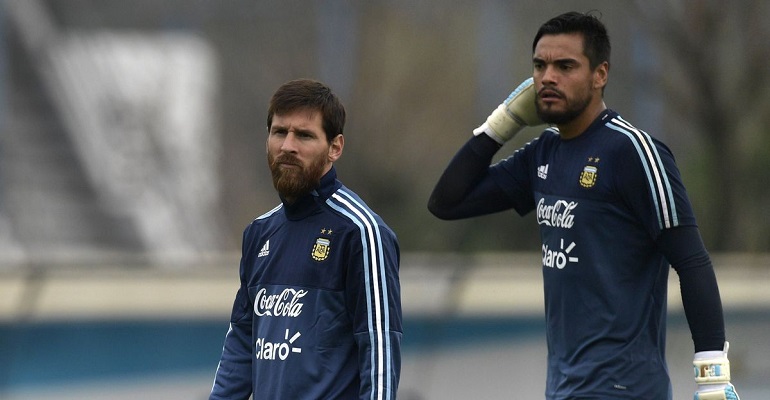 Vợ trụ cột ĐT Argentina chỉ trích MU vì thương vụ thất bại