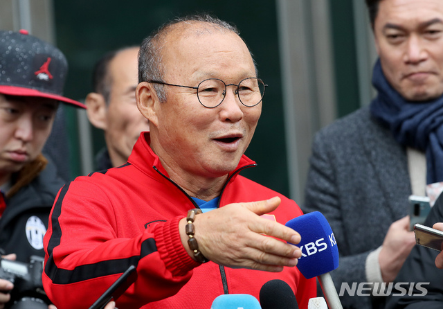 HLV Park: 'Hai năm trước tôi thậm chí còn không nhớ tên cầu thủ'