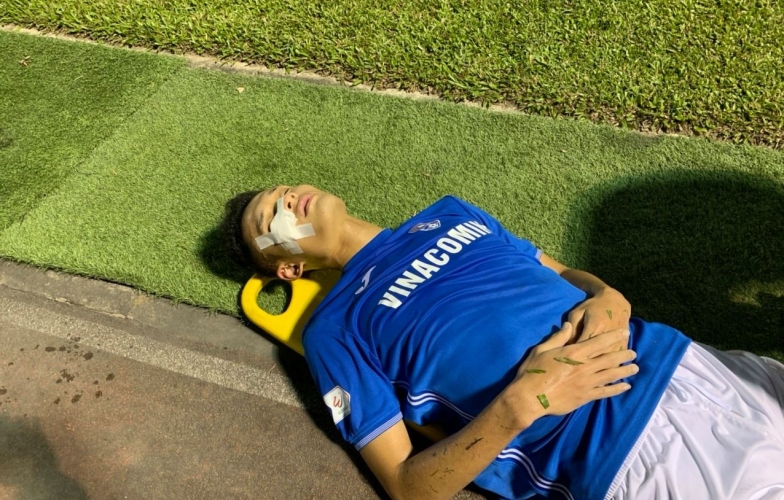 Thêm 1 cầu thủ V.League nhập viện cấp cứu, khâu 3 mũi