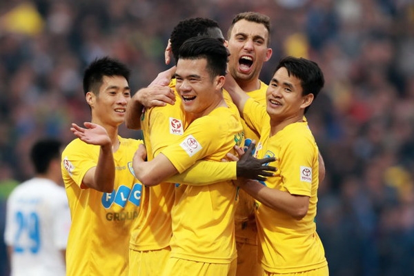 FLC Thanh Hóa nổ ‘bom tấn’ chuyển nhượng giữa mùa