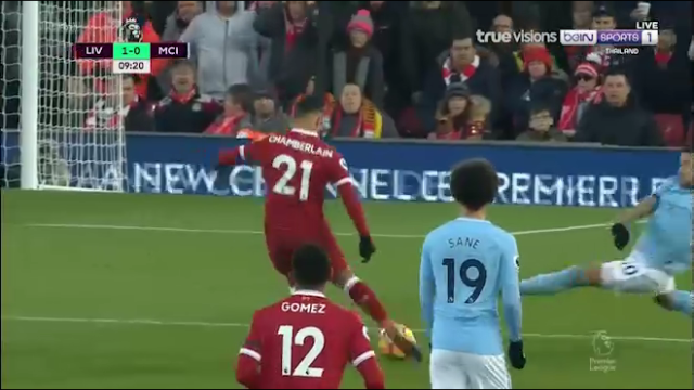Liverpool dẫn trước nhờ khoảnh khắc của cầu thủ bất ngờ nhất