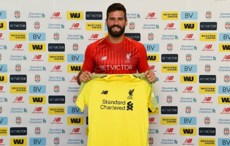 Chính thức: Kỷ lục chuyển nhượng thế giới mới được xác lập