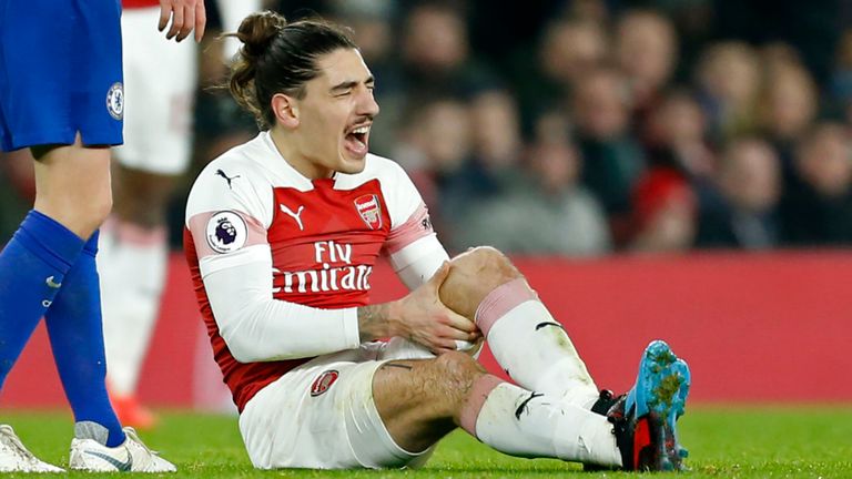 Bellerin chấn thương nặng, nghỉ hết mùa giải