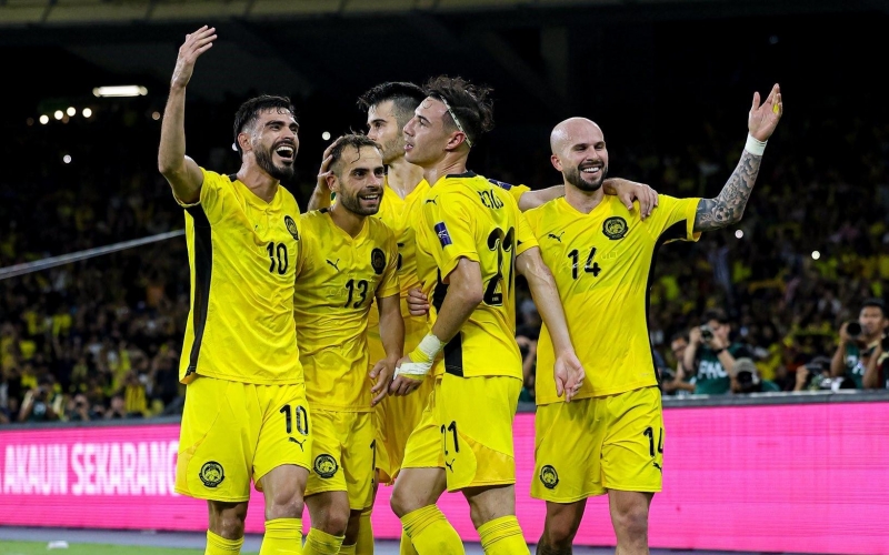 Truyền thông Đông Nam Á phản ứng khi FIFA phạt nặng Malaysia vì nhập tịch trái phép