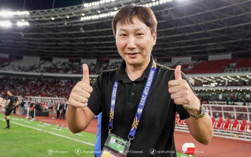 Công ty đại diện HLV Kim Sang Sik chính thức lên tiếng sau SEA Games