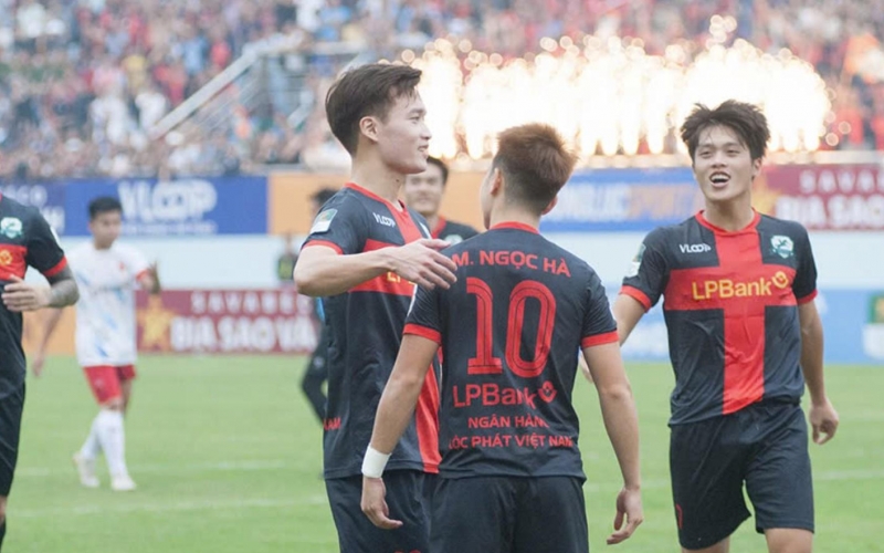 Trực tiếp SHB Đà Nẵng 1-2 Ninh Bình: Đôi công hấp dân