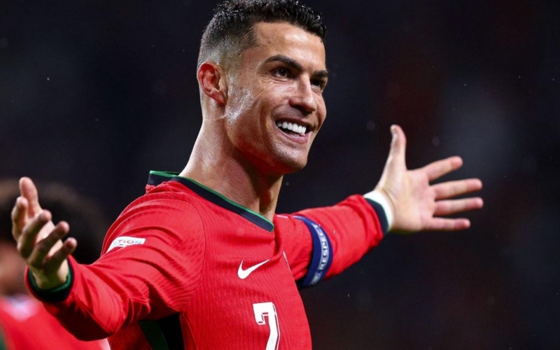 Danh sách triệu tập ĐT Bồ Đào Nha: Ronaldo khẳng định đẳng cấp vượt thời gian