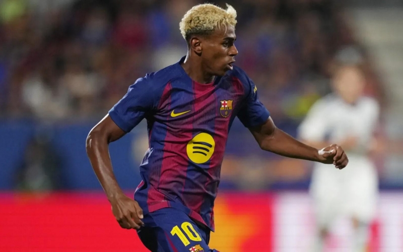Yamal thừa nhận sự thật đáng buồn sau trận hoà của Barca