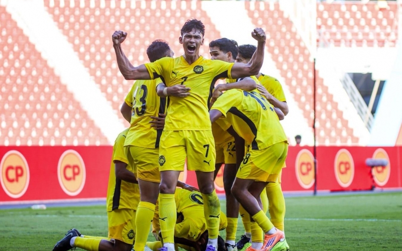 Trực tiếp U22 Philippines 1-2 U22 Malaysia: Philippines tấn công tìm bàn