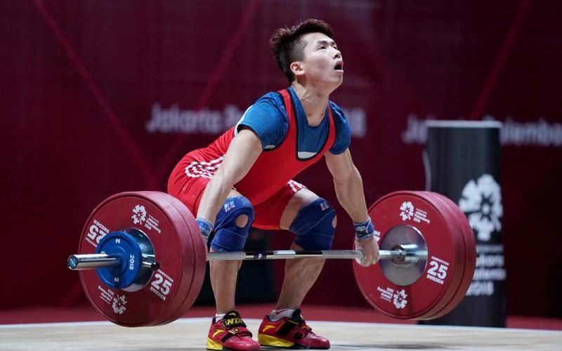 Lực sĩ Trịnh Văn Vinh nguy cơ lỡ hẹn SEA Games 33