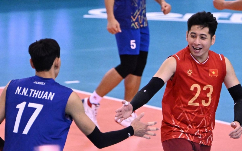 Bóng chuyền nam Việt Nam mở màn chặng 2 SEA V.League 2025 thuận lợi
