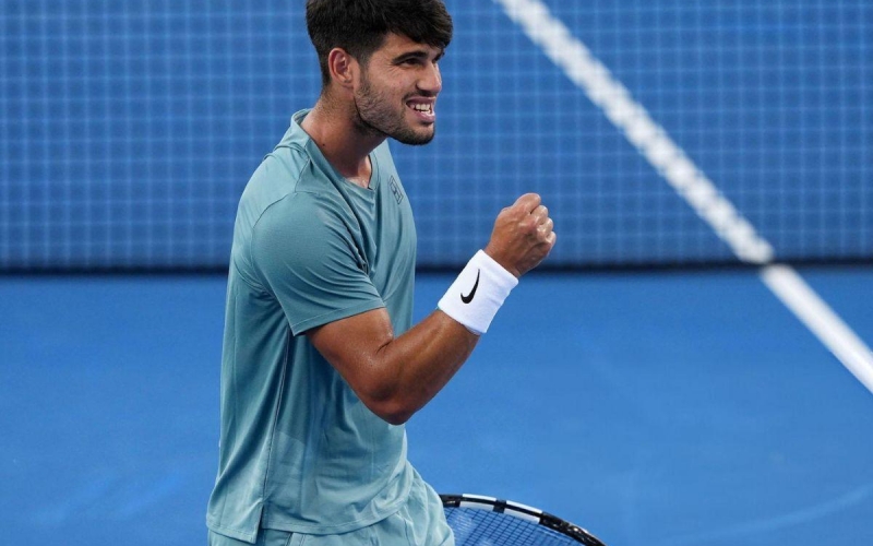 Thắng dễ Zverev, Alcaraz tái ngộ Sinner ở chung kết Cincinnati Open 2025