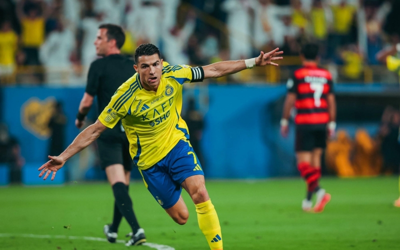 Ronaldo lập cú đúp, Al Nassr ngược dòng đẳng cấp tại Saudi Pro League