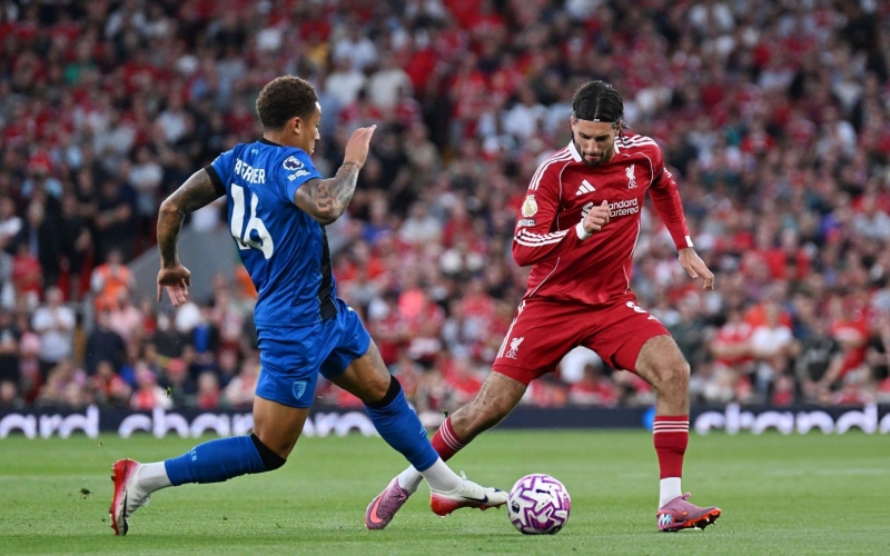 Trực tiếp Liverpool 2-1 Bournemouth: Khoảng cách mong manh