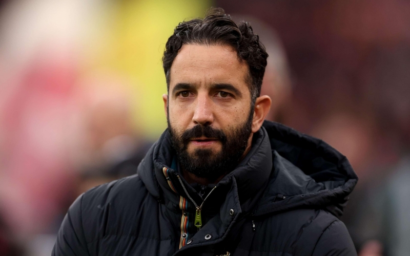 HLV Ruben Amorim: 'Hàng thủ MU quá thiếu chất lượng'