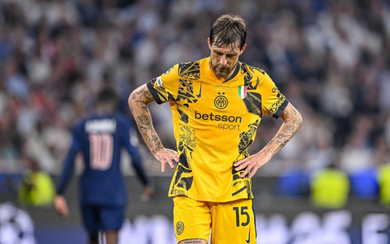 Sao Inter thừa nhận sự thật phũ phàng khi bị PSG vùi dập