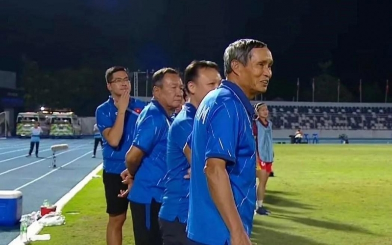 HLV Mai Đức Chung phản ứng gây sốt ngay khi Việt Nam thua 11m