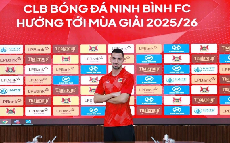 Tiền vệ Tây Ban Nha háo hức được thi đấu tại V-League