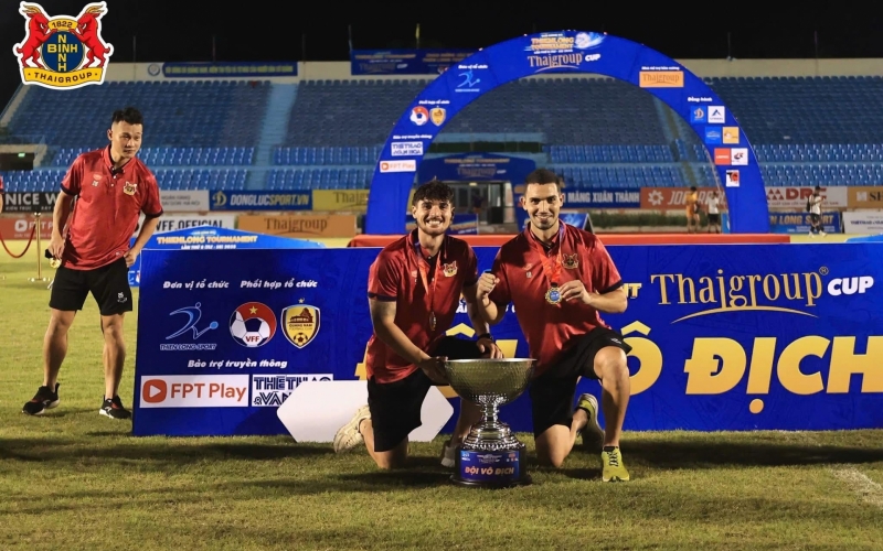Đại gia V-League chia tay 2 ngoại binh Tây Ban Nha sau hơn 1 tháng