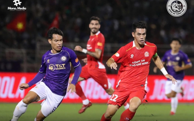 Tiến Linh rực sáng, Công an TPHCM đánh bại Hà Nội