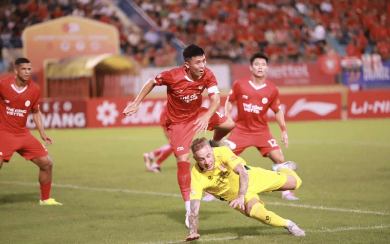 Trực tiếp Viettel 1-0 Công an TPHCM: Chủ nhà mở điểm