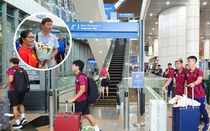 ĐT Việt Nam nhận 'doping tinh thần' tại Malaysia