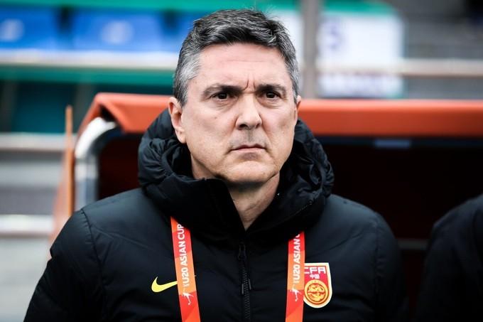 SỐC: Trước U22 Việt Nam, HLV Trung Quốc chưa thua trận nào