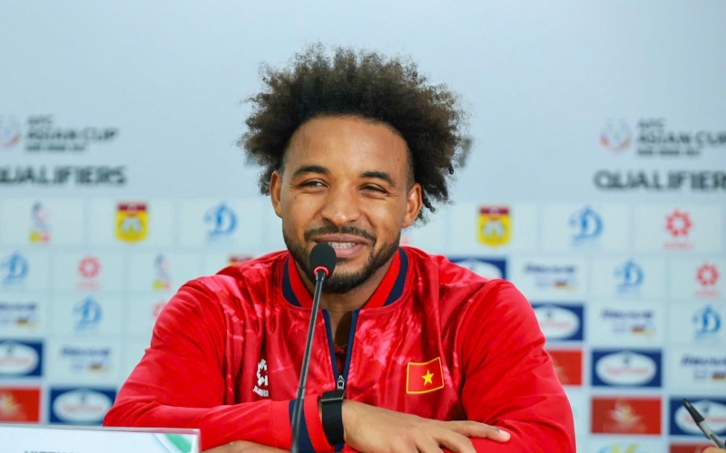 VIDEO: Xuân Son tiết lộ được Hoàng Đức, Quang Hải nhường penalty